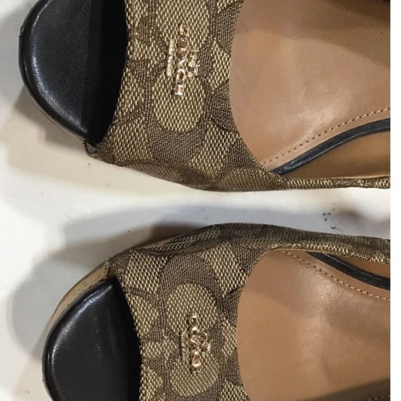 COACH Women's Ferry Signature Platform Wedge Sandal - Picture 2 of 9